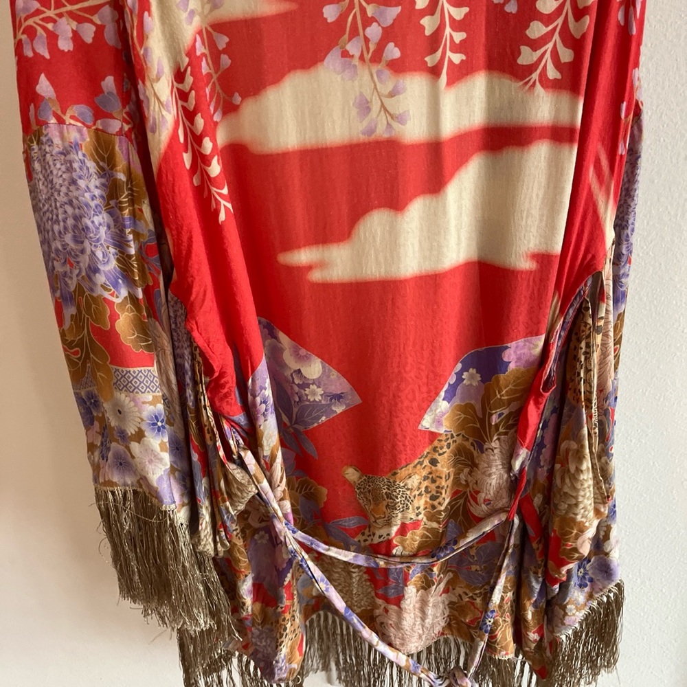 Spell in the gypsy kimono, rare and hard to find S/M